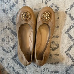 Tory Burch Claire Elastic Ballet Leather Flats
